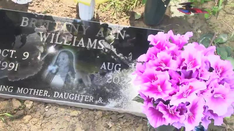 Trending this morning: funeral home donates headstone